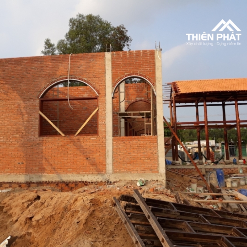 NHÀ GỖ SÂN VƯỜN NHƠN TRẠCH ĐỒNG NAI