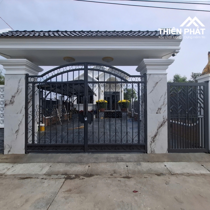 Nhà mái thái diện tích 200m2 Vĩnh Thanh, Nhơn Trạch, Đồng Nai
